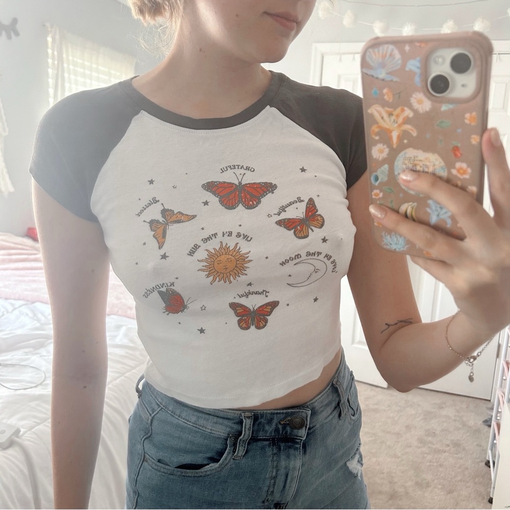 La Luna Baby Tee Graphic Print